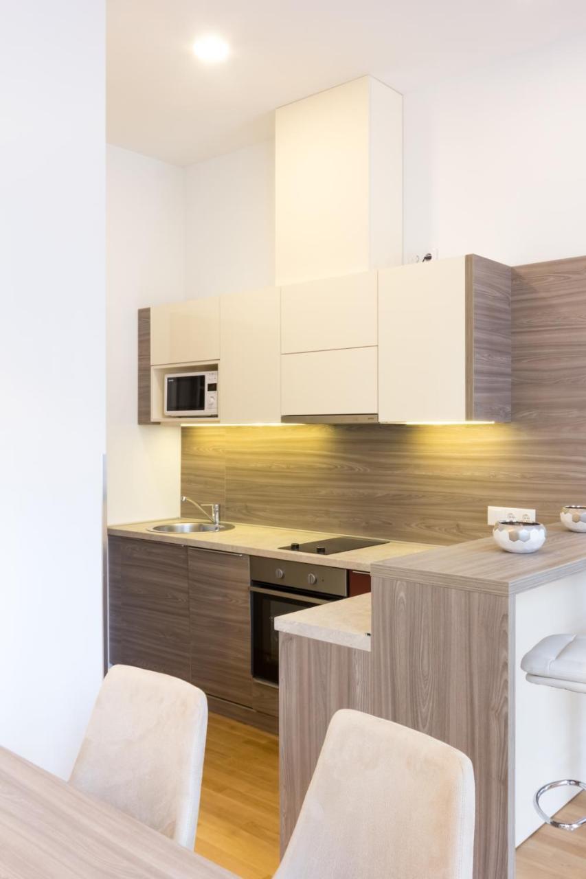 Debo Apartments Naehe Westbahnhof - Contactless Check In Viyana Dış mekan fotoğraf